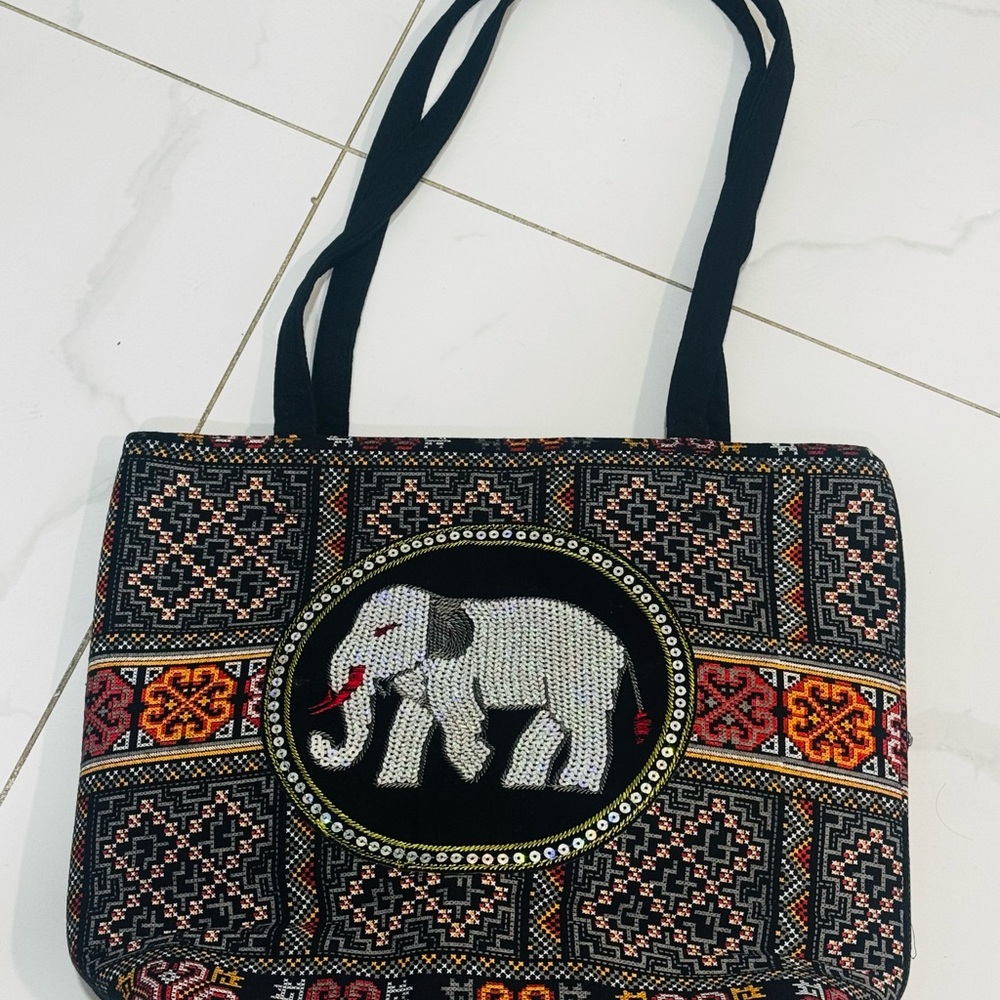 Embroidered Elephant Pattern Tote Bag - Black and Orange